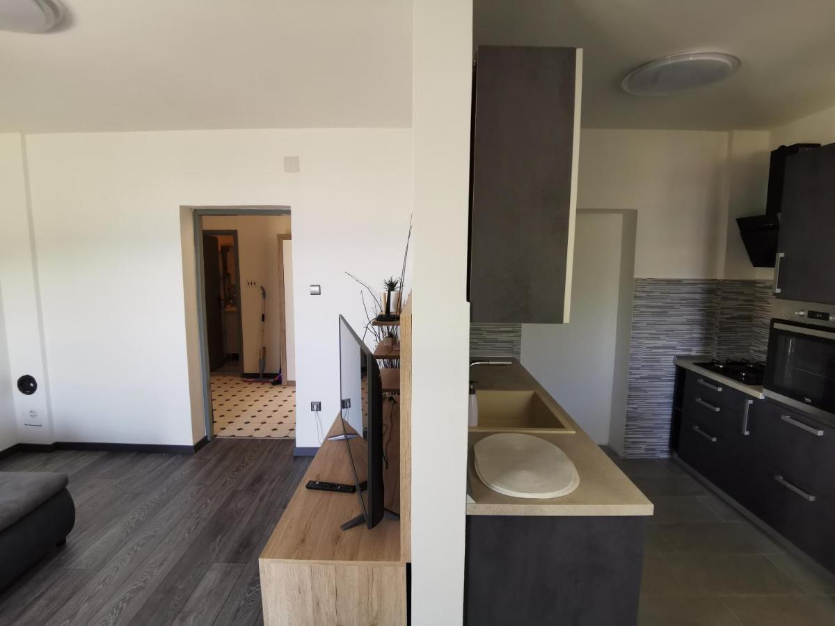 Deedee Apartment Senj  Eksteriør billede